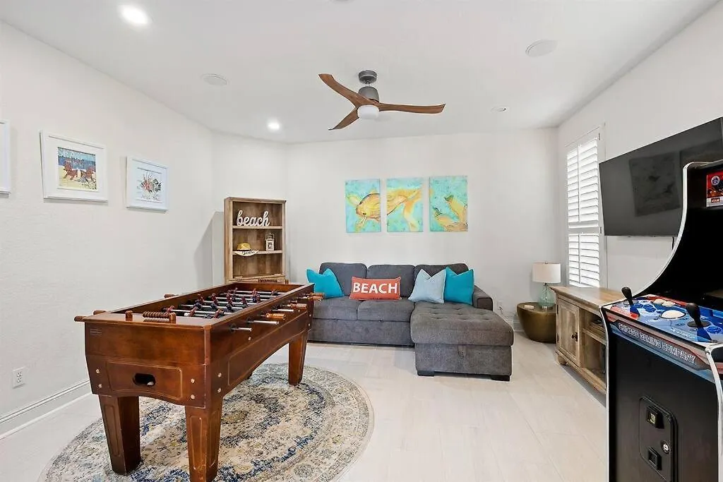 Gulf Views 6 Bedroom Elevator Community Pool Destin