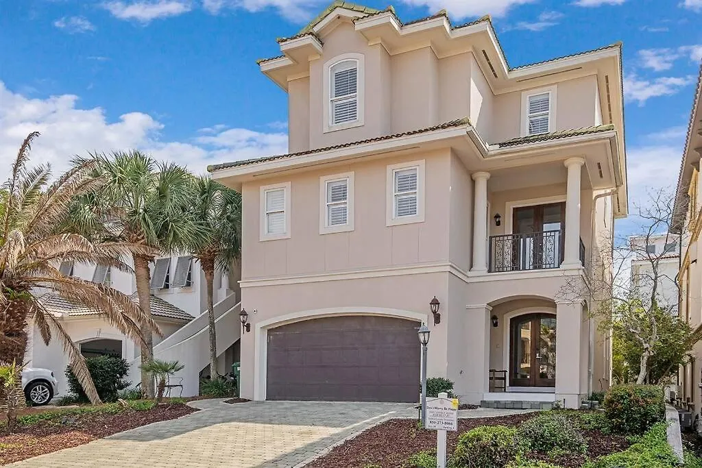 Gulf Views 6 Bedroom Elevator Community Pool Destin 0*,  Estados Unidos da América